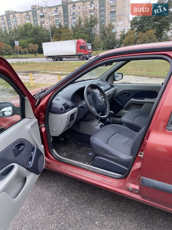 Седан Renault Clio Symbol 2006 в Киеве фото 6 Седан Renault Clio Symbol 2006 в Киеве