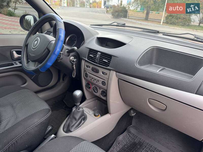 Седан Renault Clio Symbol 2008 в Запорожье