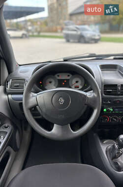Седан Renault Clio Symbol 2006 в 