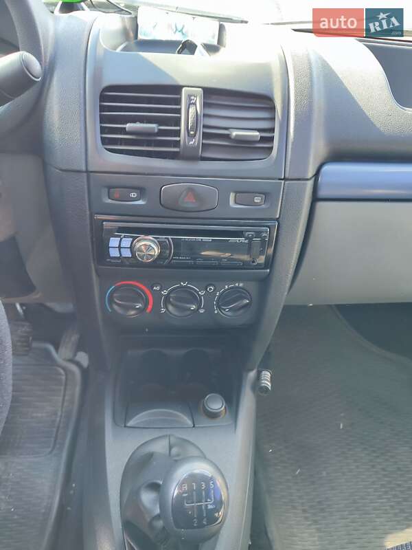Седан Renault Clio Symbol 2006 в Бердичеві