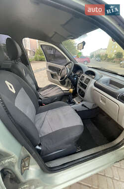 Седан Renault Clio Symbol 2003 в 