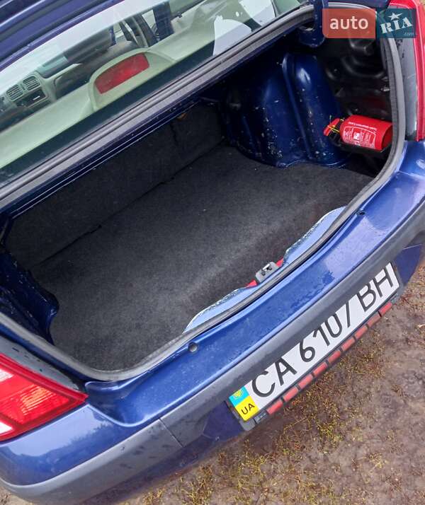 Седан Renault Clio Symbol 2006 в Золотоноші