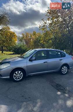 Седан Renault Clio Symbol 2008 в 