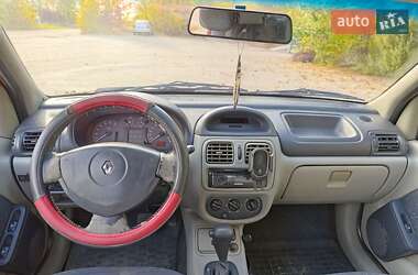 Седан Renault Clio Symbol 2004 в 