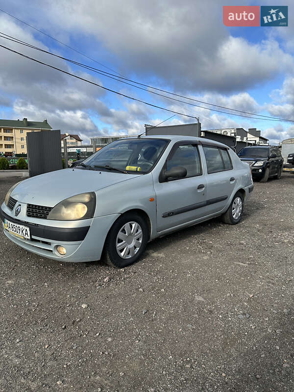 Renault Clio Symbol 2002
