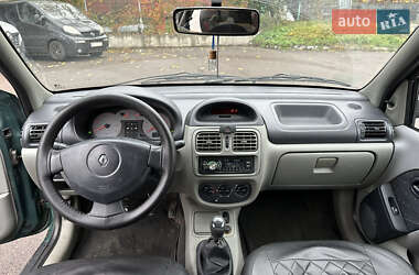 Седан Renault Clio Symbol 2003 в  фото 10 Седан Renault Clio Symbol 2003 в