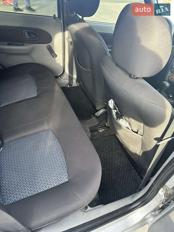 Седан Renault Clio Symbol 2006 в Черновцах фото 11 Седан Renault Clio Symbol 2006 в Черновцах