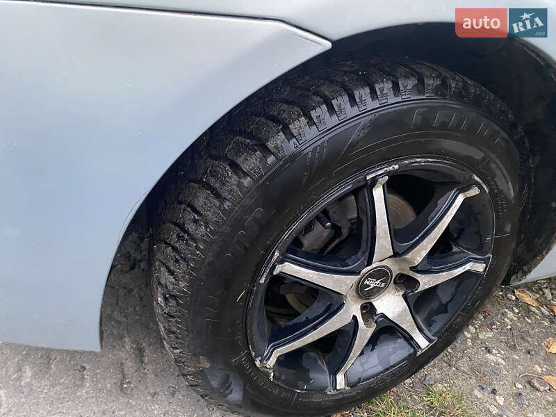 Седан Renault Clio Symbol 2004 в Остроге фото 9 Седан Renault Clio Symbol 2004 в Остроге