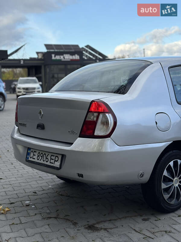 Седан Renault Clio Symbol 2006 в Черновцах