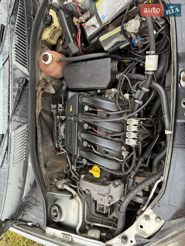 Седан Renault Clio Symbol 2003 в Ізяславі фото 10 Седан Renault Clio Symbol 2003 в Ізяславі