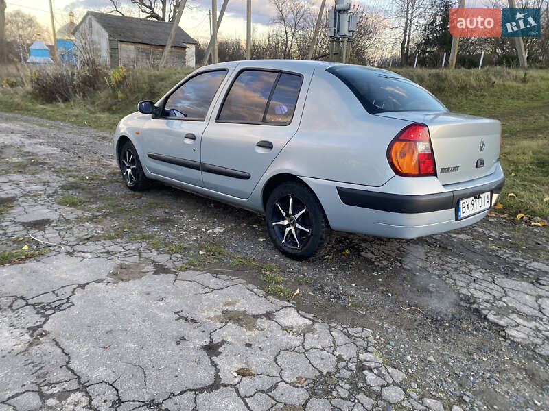 Седан Renault Clio Symbol 2004 в Острозі