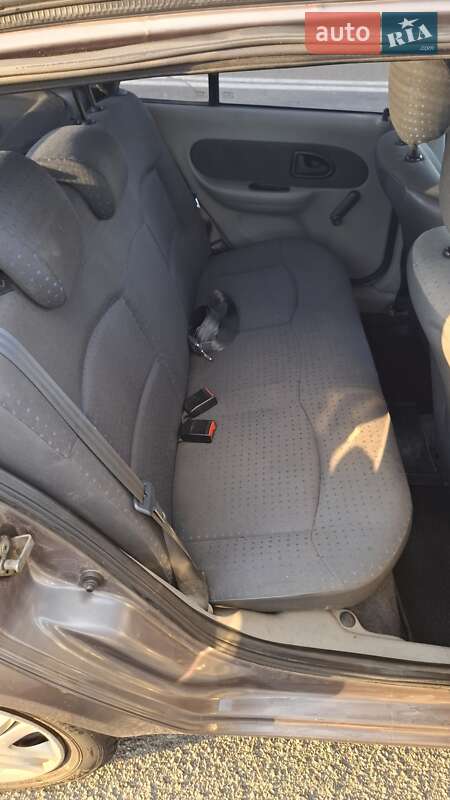 Седан Renault Clio Symbol 2005 в Києві фото 35 Седан Renault Clio Symbol 2005 в Києві