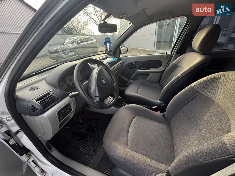 Седан Renault Clio Symbol 2006 в Полтаве