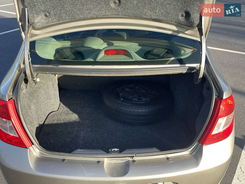 Седан Renault Clio Symbol 2008 в Виннице