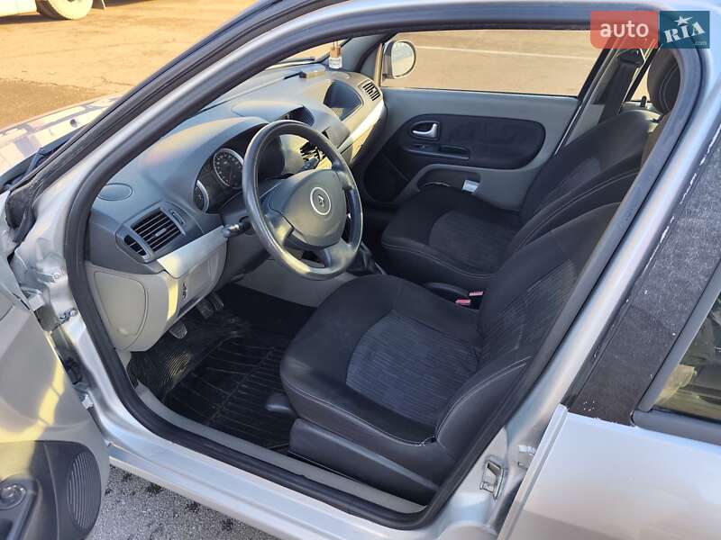 Седан Renault Clio Symbol 2008 в Ровно