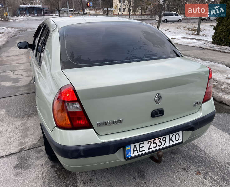 Седан Renault Clio Symbol 2004 в Киеве