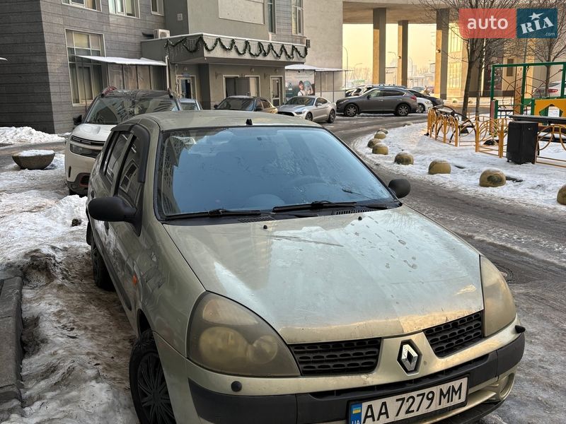 Renault Clio Symbol 2003