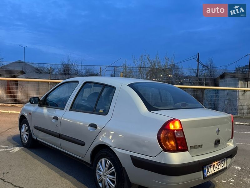 Седан Renault Clio Symbol 2004 в Івано-Франківську