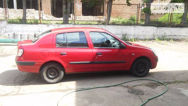 Седан Renault Clio 2005 в Черкассах
