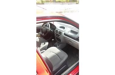 Седан Renault Clio 2005 в Черкасах