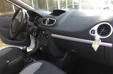 Хетчбек Renault Clio 2011 в Дрогобичі