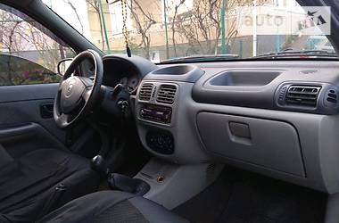 Седан Renault Clio 2003 в Трускавце