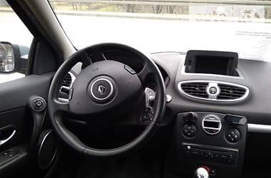 Хетчбек Renault Clio 2010 в Гадячі