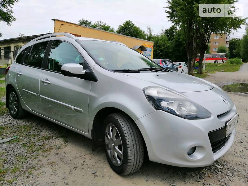 Універсал Renault Clio 2012 в Звягелі