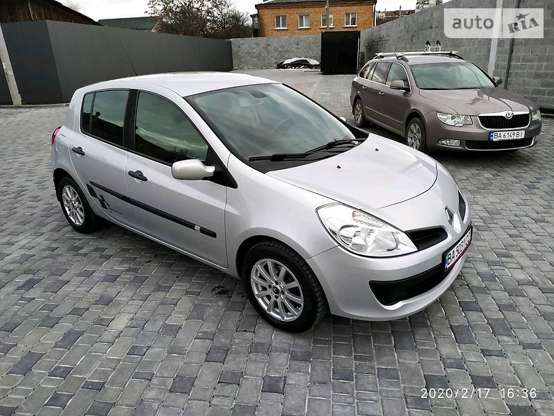 Хетчбек Renault Clio 2007 в Кропивницькому