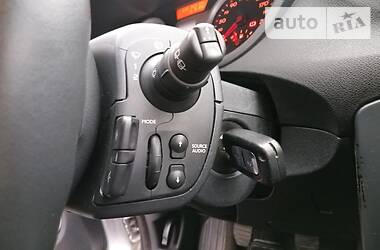 Хетчбек Renault Clio 2008 в 