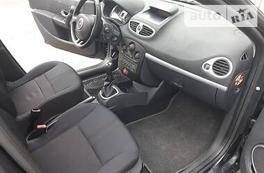 Хетчбек Renault Clio 2008 в 