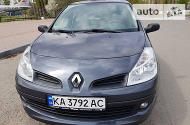 Хэтчбек Renault Clio 2007 в Киеве