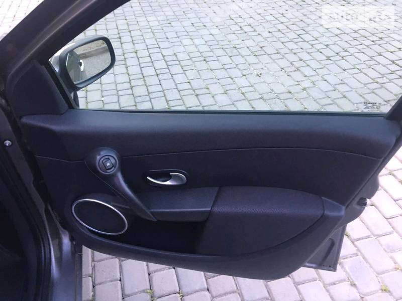 Хетчбек Renault Clio 2009 в Івано-Франківську