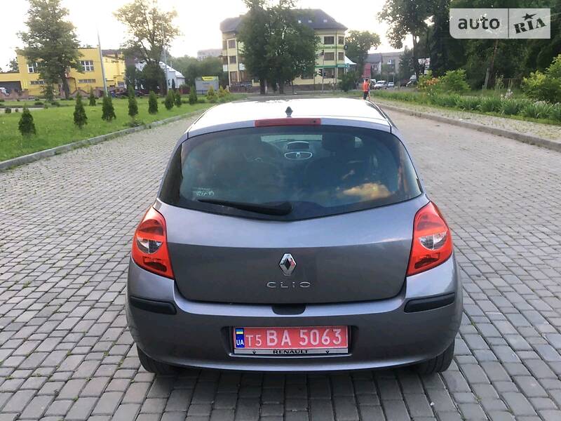 Хетчбек Renault Clio 2009 в Івано-Франківську