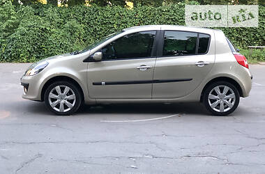 Хэтчбек Renault Clio 2007 в Луцке