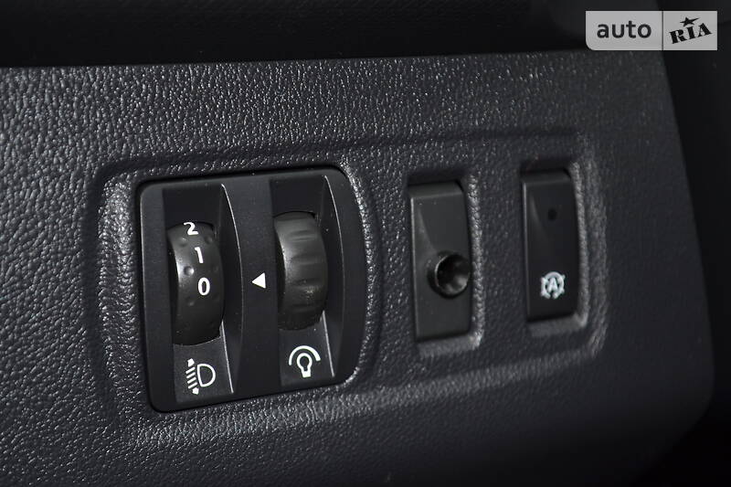 Хетчбек Renault Clio 2017 в Рівному фото 29 Хетчбек Renault Clio 2017 в Рівному