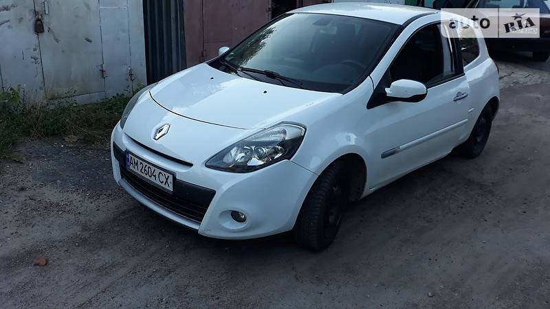 Хэтчбек Renault Clio 2009 в Житомире