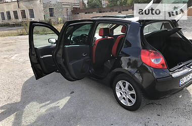 Хэтчбек Renault Clio 2007 в Тернополе