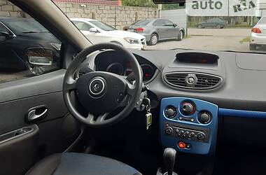 Хэтчбек Renault Clio 2009 в Кропивницком