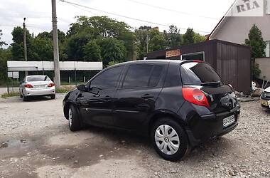 Хэтчбек Renault Clio 2009 в Кропивницком