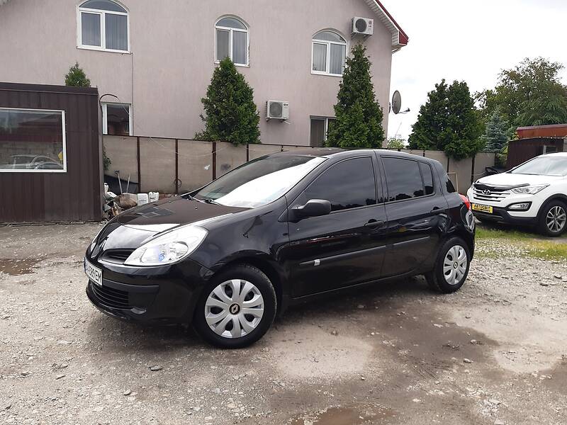 Хэтчбек Renault Clio 2009 в Кропивницком