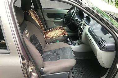 Седан Renault Clio 2003 в 