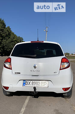 Хэтчбек Renault Clio 2010 в Умани