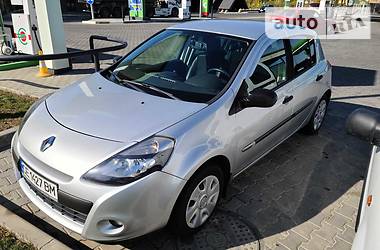 Хэтчбек Renault Clio 2011 в Вижнице