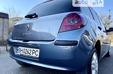 Хэтчбек Renault Clio 2009 в Одессе