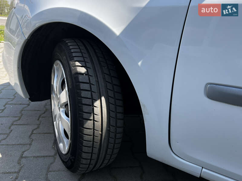 Универсал Renault Clio 2012 в Дрогобыче