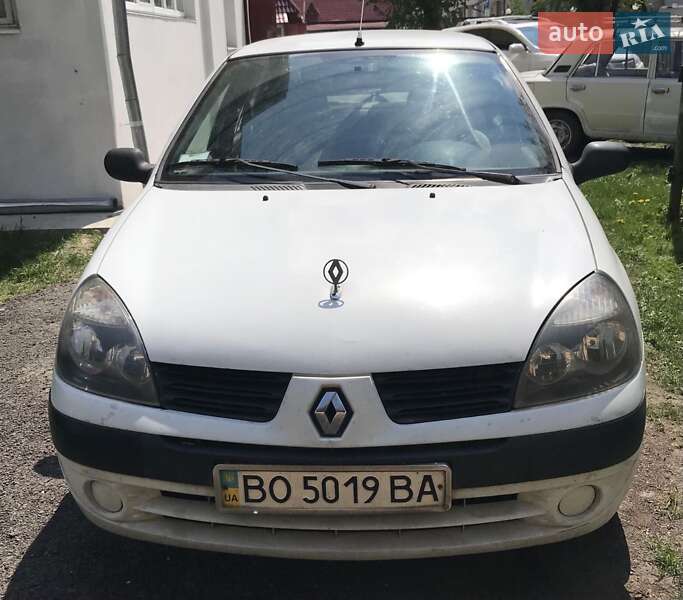 Renault Clio 2003