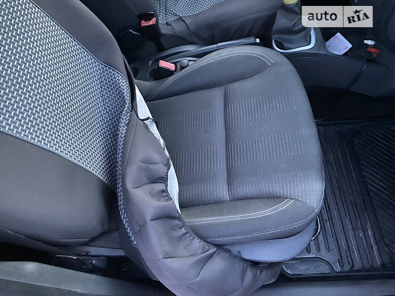 Универсал Renault Clio 2010 в Ивано-Франковске