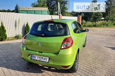 Хэтчбек Renault Clio 2009 в Олевске