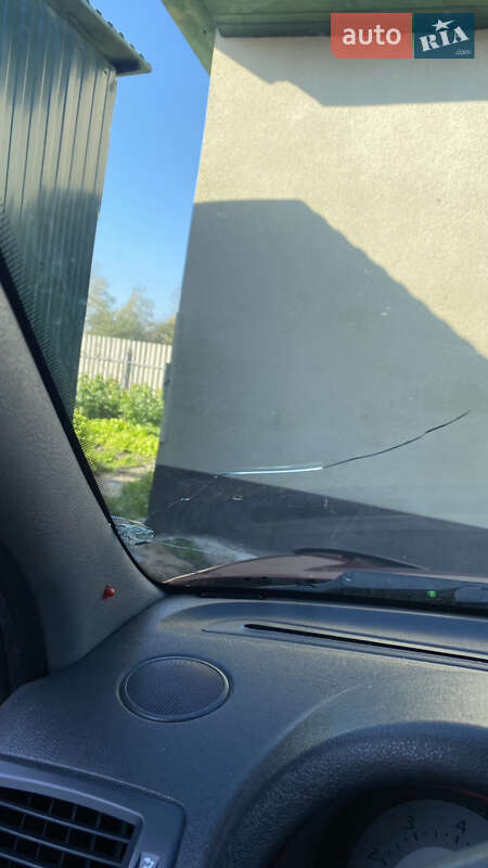 Седан Renault Clio 2007 в Николаеве фото 19 Седан Renault Clio 2007 в Николаеве